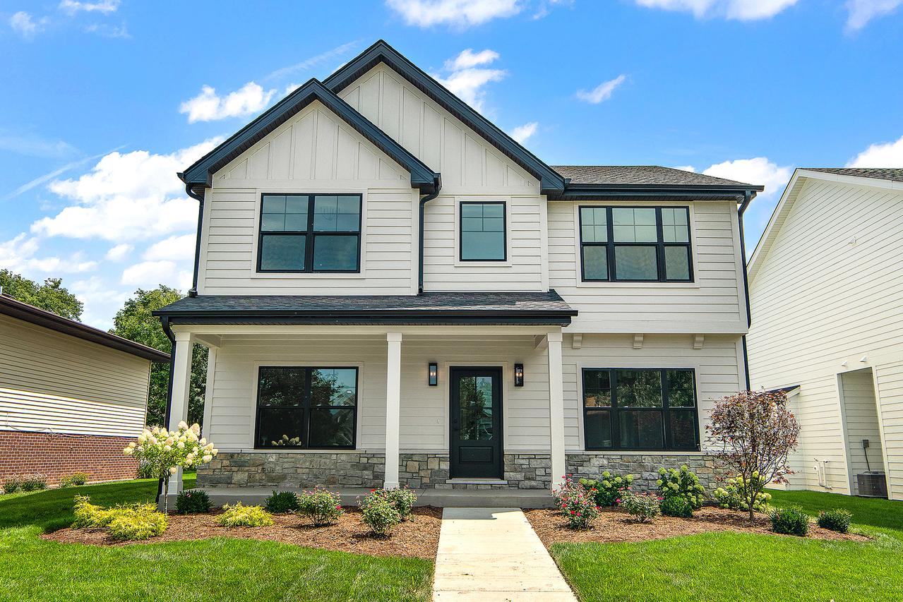 1023 Walter St., Lemont, IL 60439