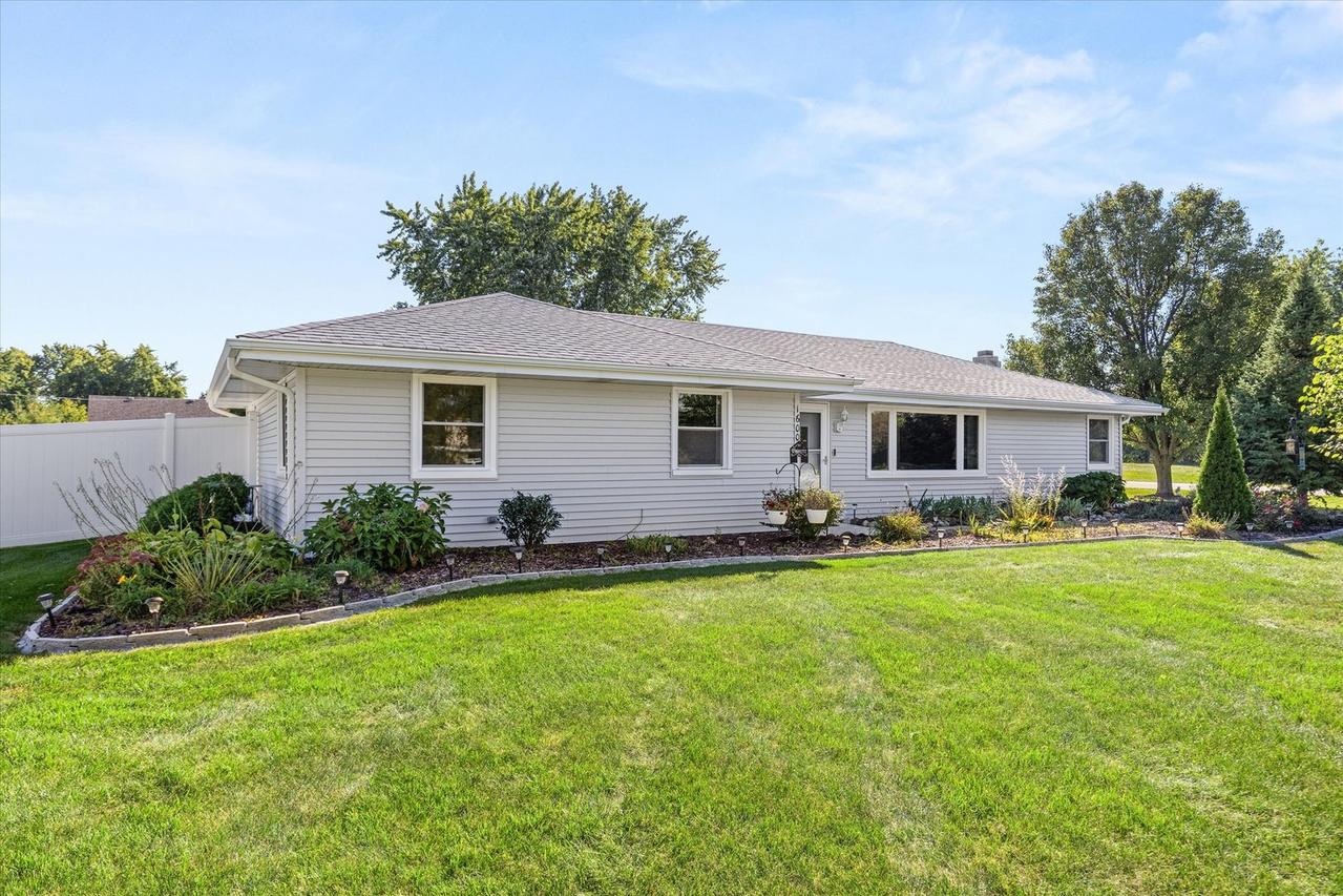 16001 S Leach Dr., Homer Glen, IL 60491