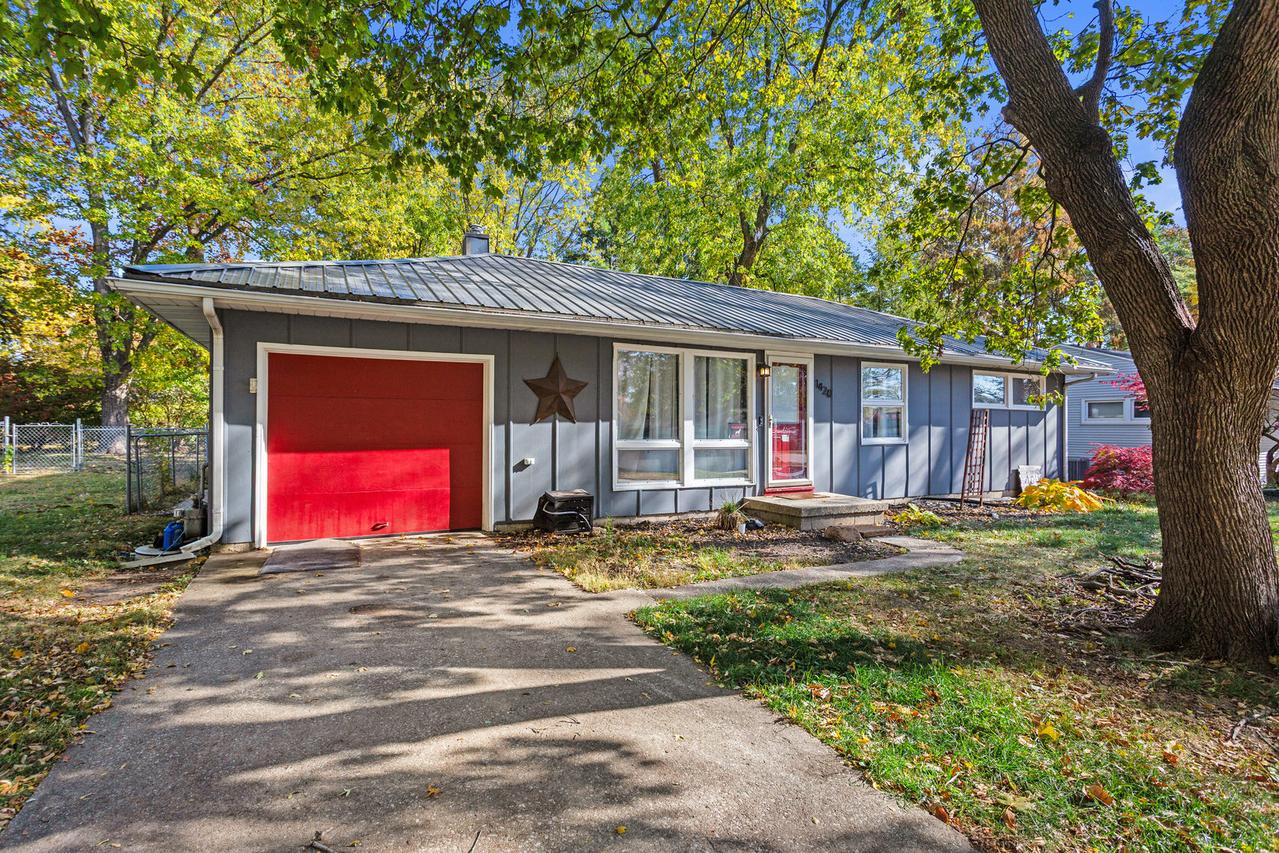 1420 S Western Ave., Champaign, IL 61821