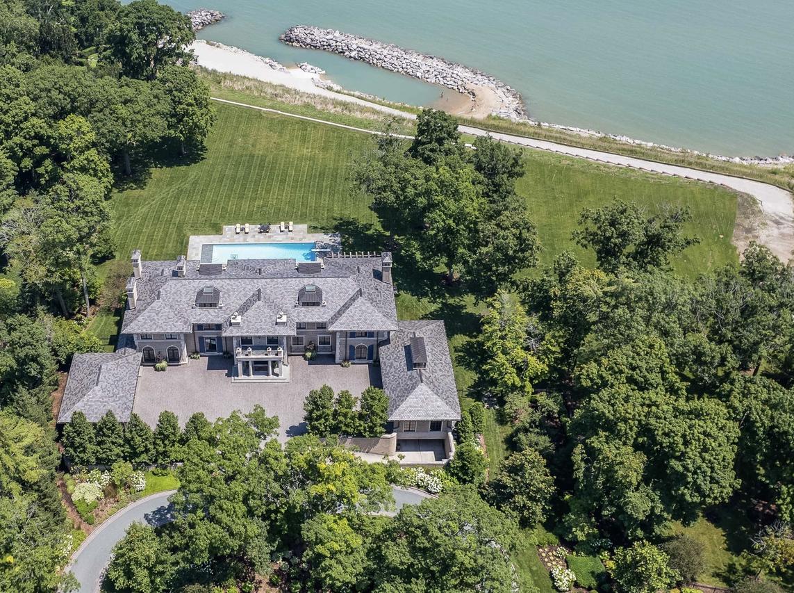595 Circle Ln., Lake Forest, IL 60045