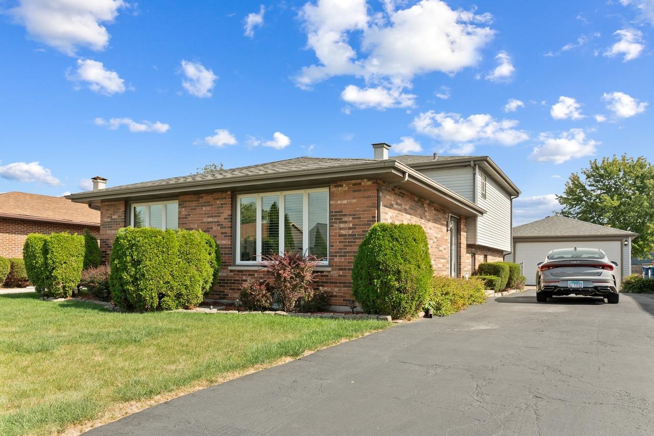 13053 S Mcdaniel Ct., Alsip, IL 60803