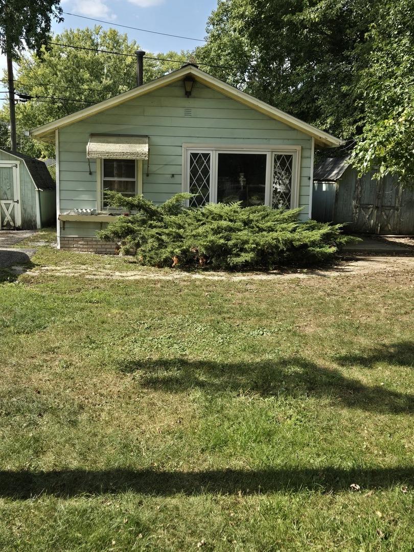 108 Mayfield Ave., Crystal Lake, IL 60014