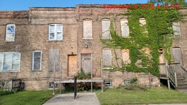 10734 S Langley Ave., Chicago, IL 60628