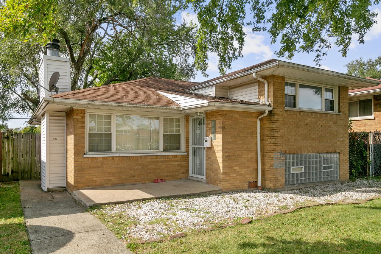 12138 S Elizabeth St., Chicago, IL 60643