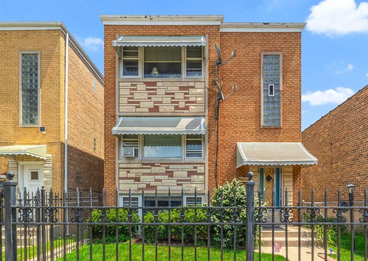 2511 N Laramie Ave., Chicago, IL 60639