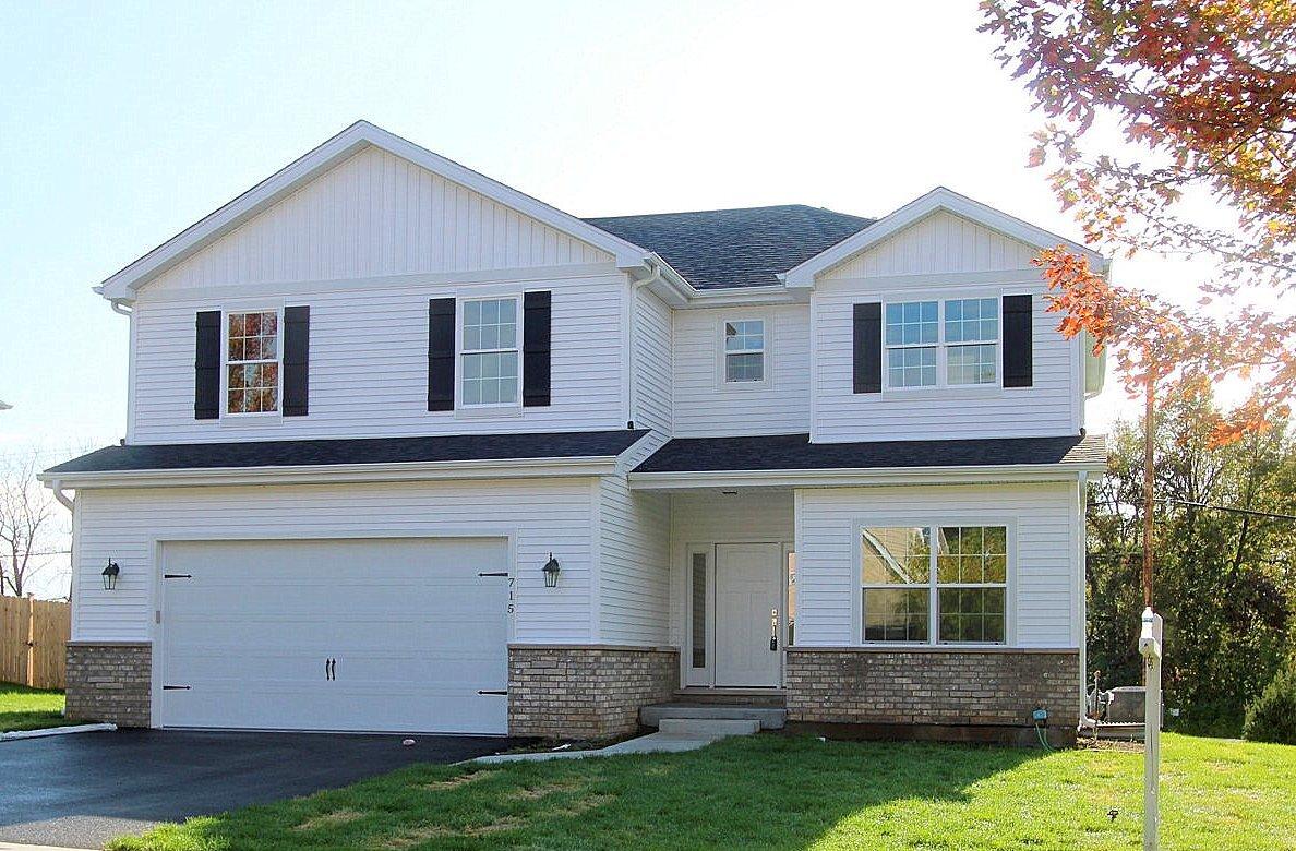 715 Fox Trail Ter., Cary, IL 60013