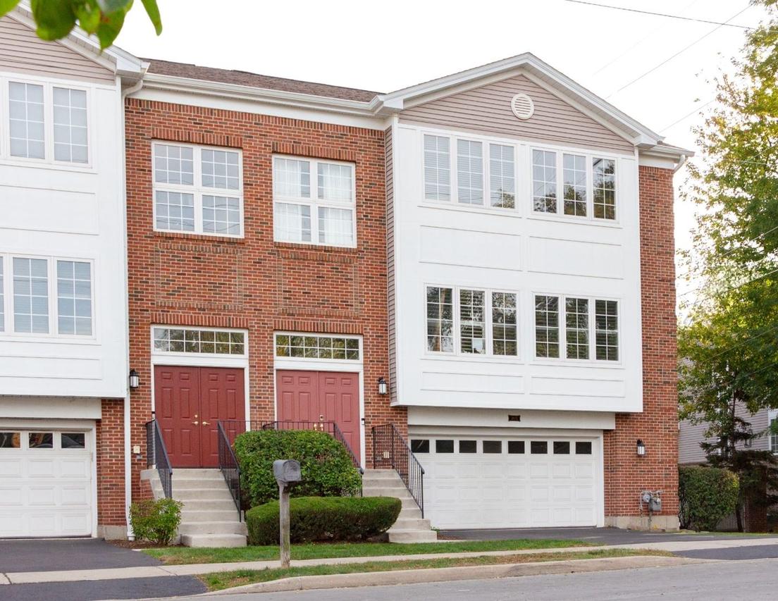 3805 Fairfax Ave., Rolling Meadows, IL 60008