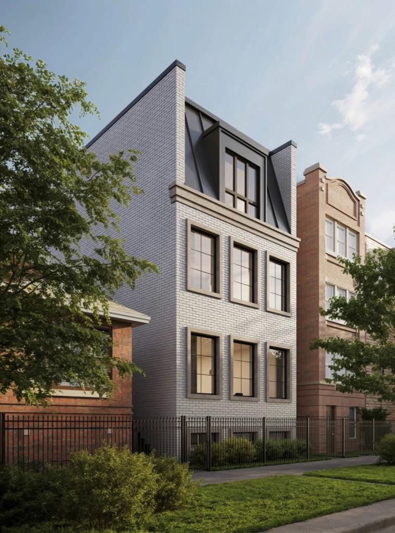 1124 W Addison St. #2, Chicago, IL 60613