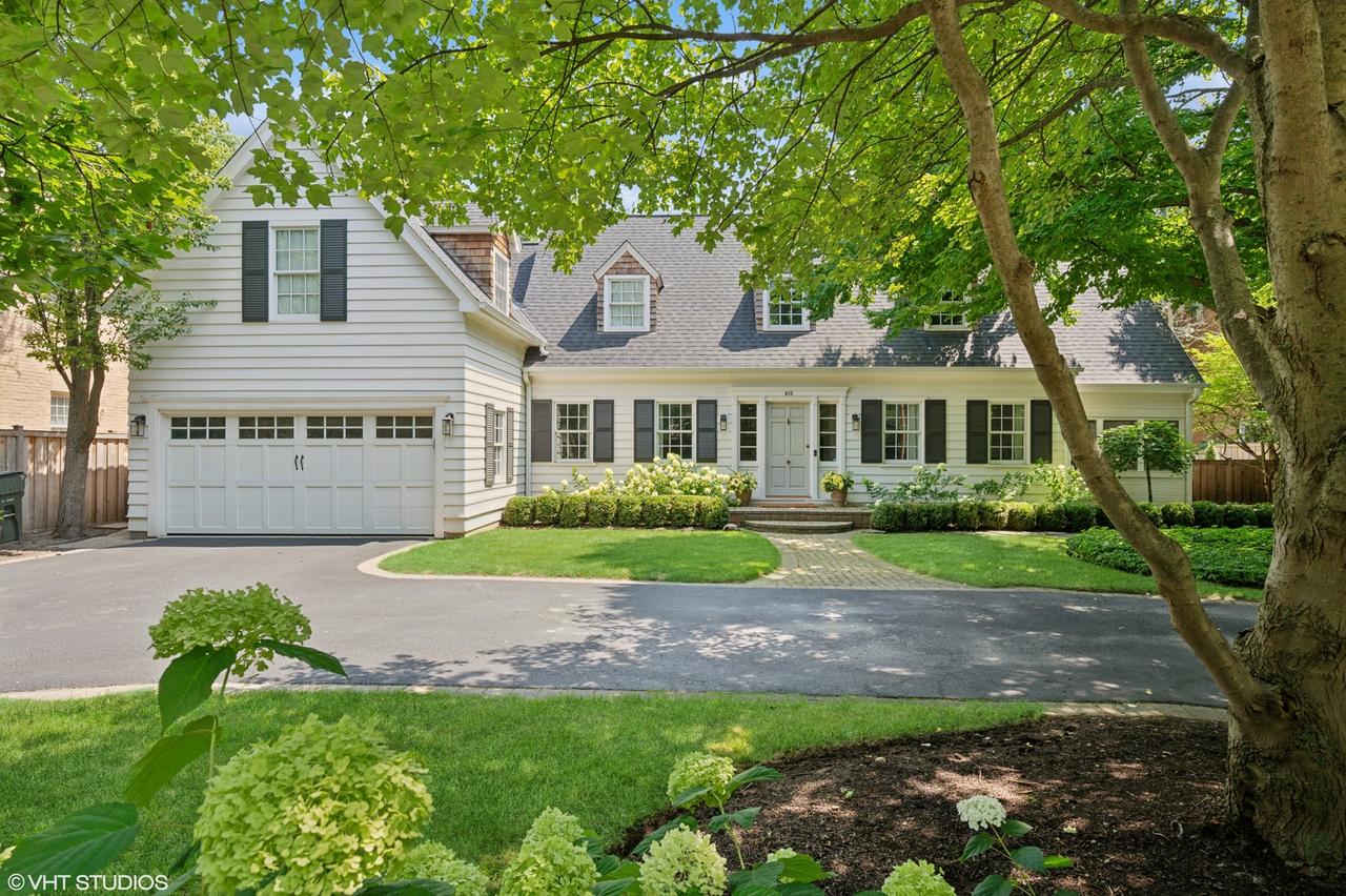 615 Ridge Rd., Kenilworth, IL 60043