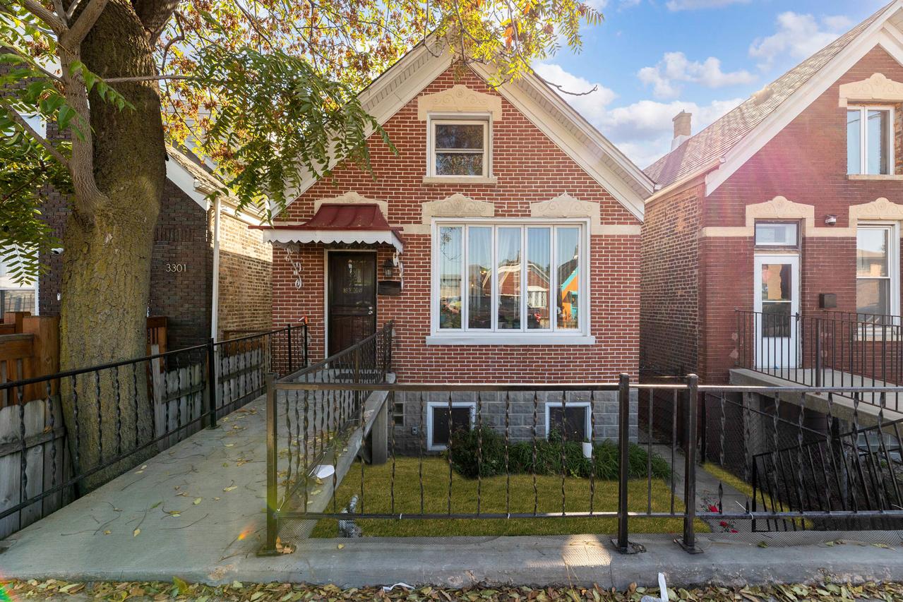 3305 S Damen Ave., Chicago, IL 60608