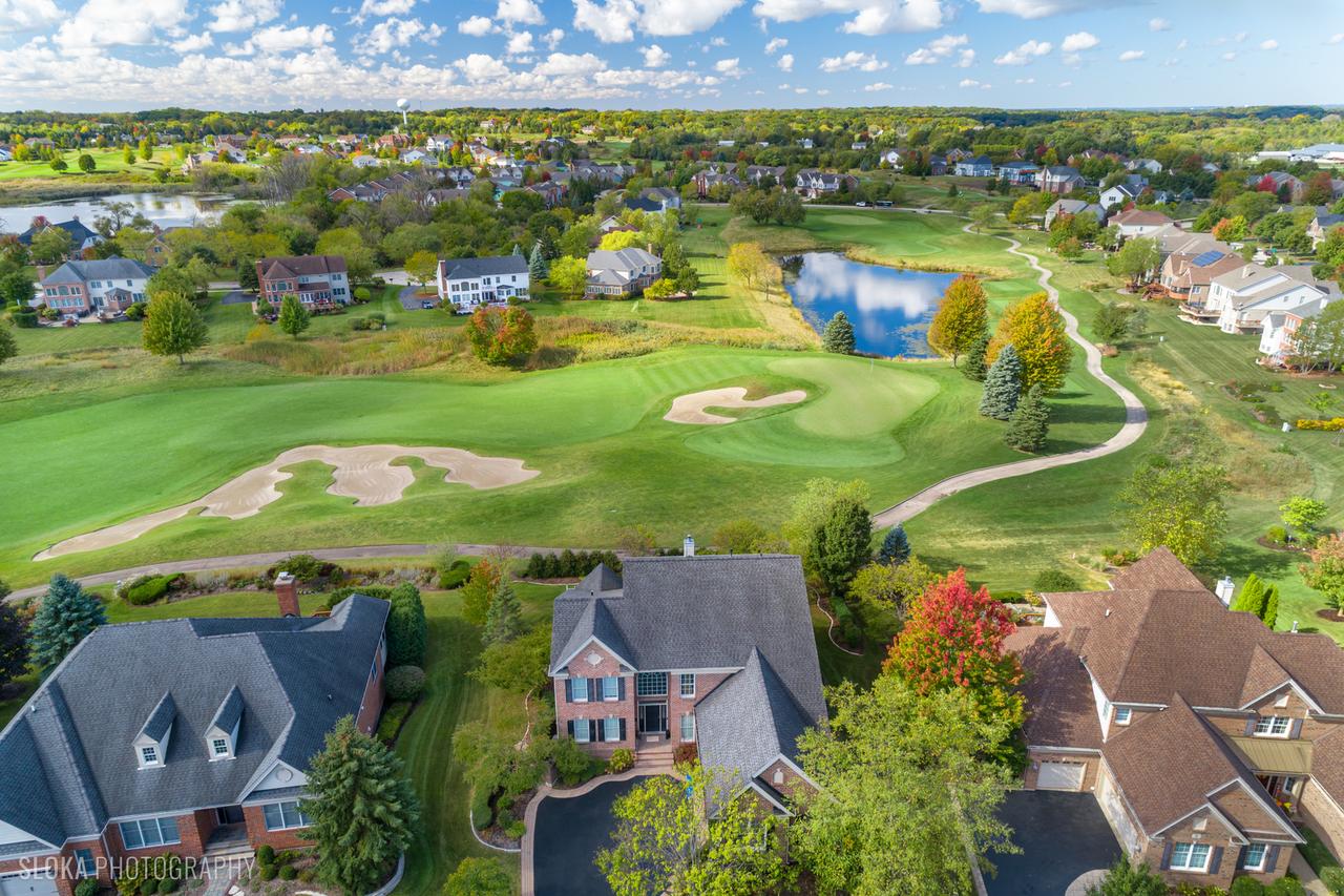 5 Eagle Ridge Dr., Hawthorn Woods, IL 60047