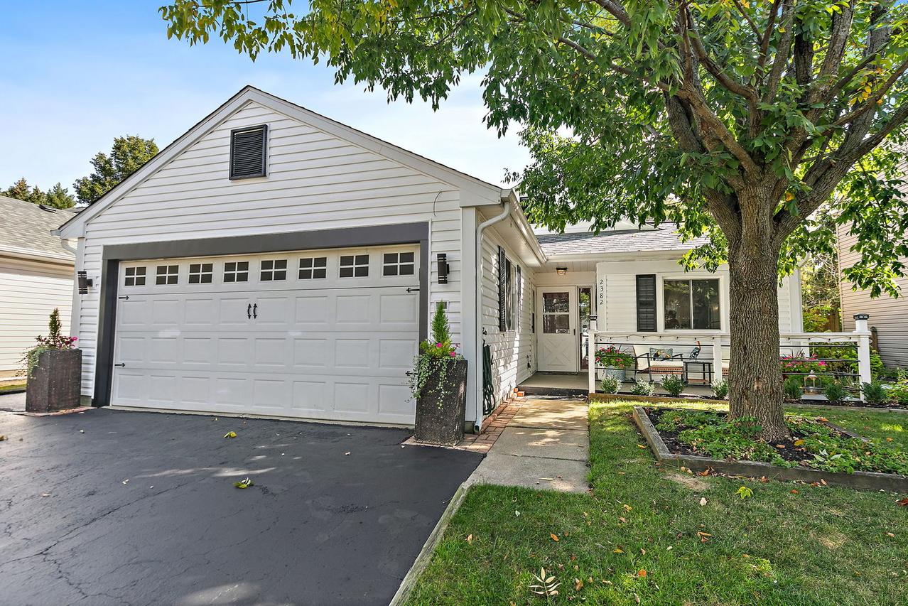 2382 Blue Spruce Ln., Aurora, IL 60502