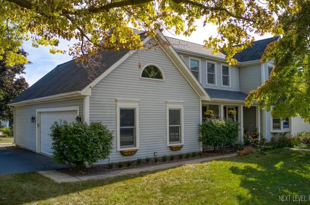 78 S Stauffer Dr., Naperville, IL 60540