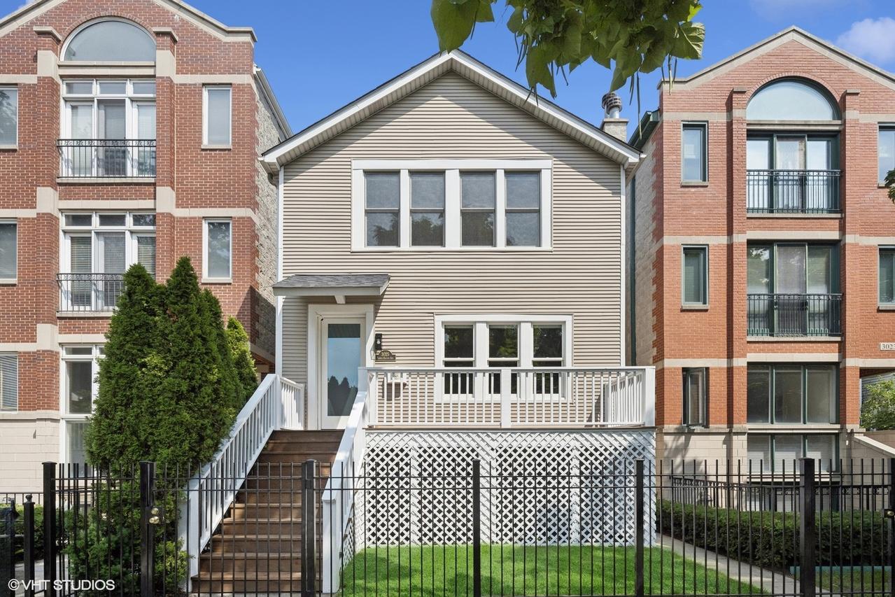 3025 N Racine Ave., Chicago, IL 60657