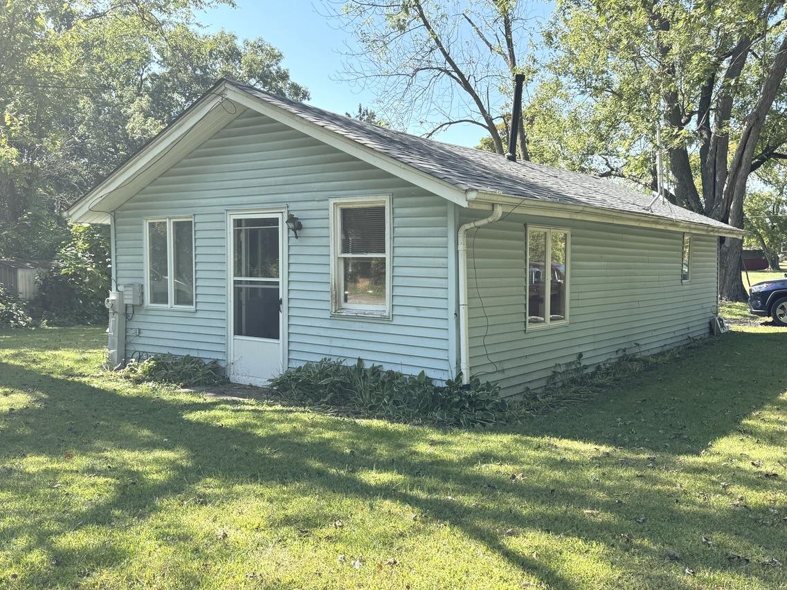 3239 N 17000 E Rd., Momence, IL 60954