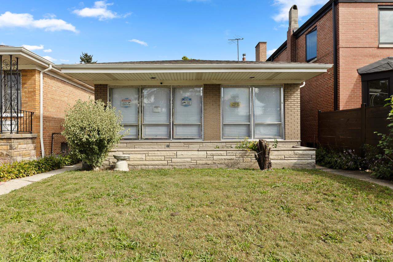 9437 S Indiana Ave., Chicago, IL 60619