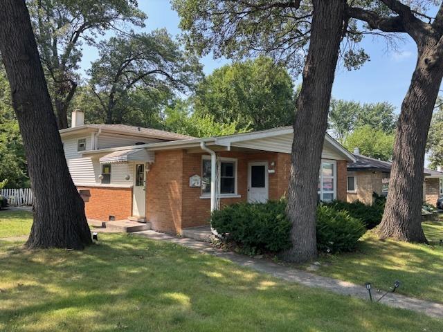 17218 Forestway Dr., East Hazel Crest, IL 60429
