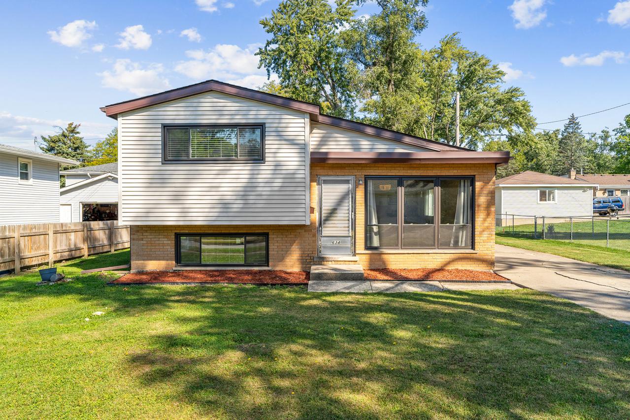 634 E Emerson Ave., Lombard, IL 60148