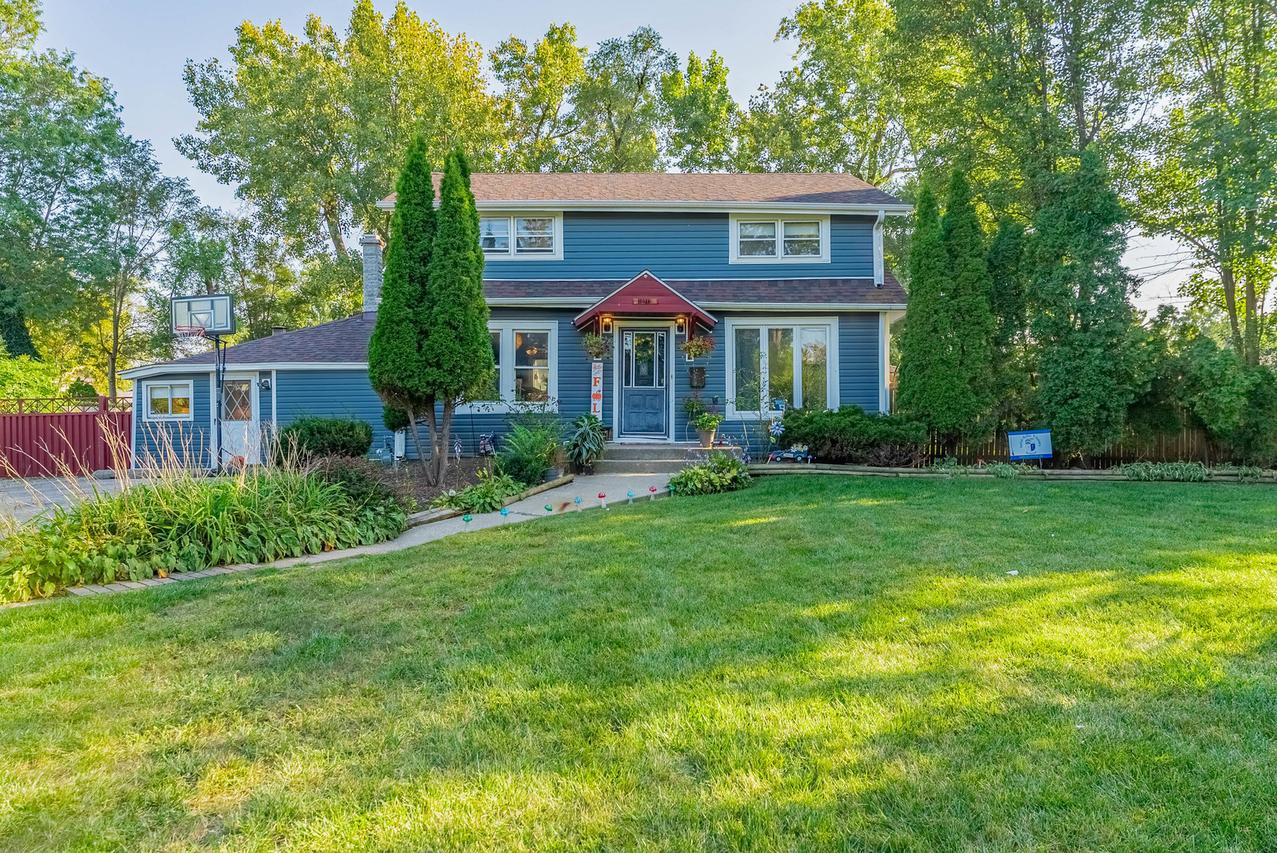 10213 W Lyndale St., Melrose Park, IL 60164