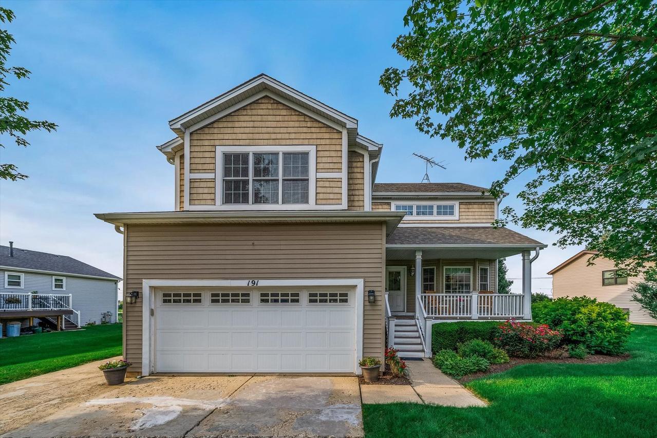 191 Meadows Dr., Sugar Grove, IL 60554