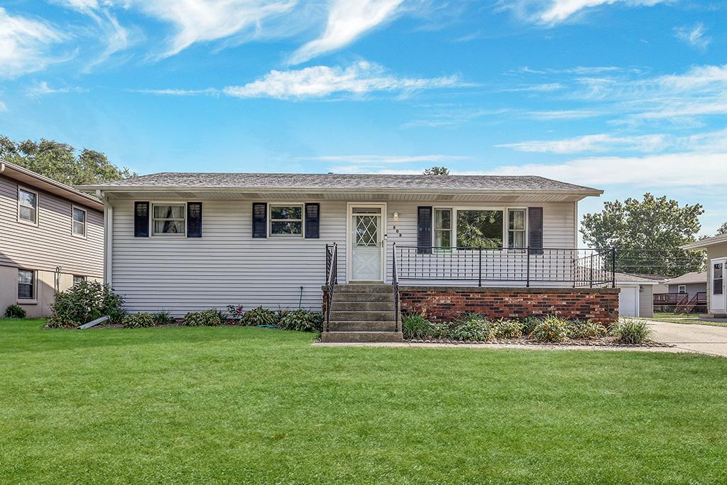 808 Cove Ave., Lockport, IL 60441
