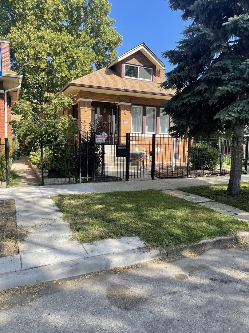 7715 S Oglesby Ave., Chicago, IL 60649