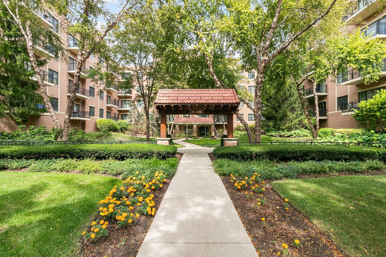 5100 W 96th St. #442, Oak Lawn, IL 60453
