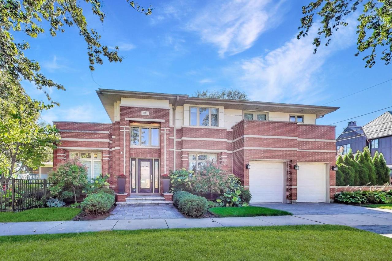 1044 N Knight Ave., Park Ridge, IL 60068