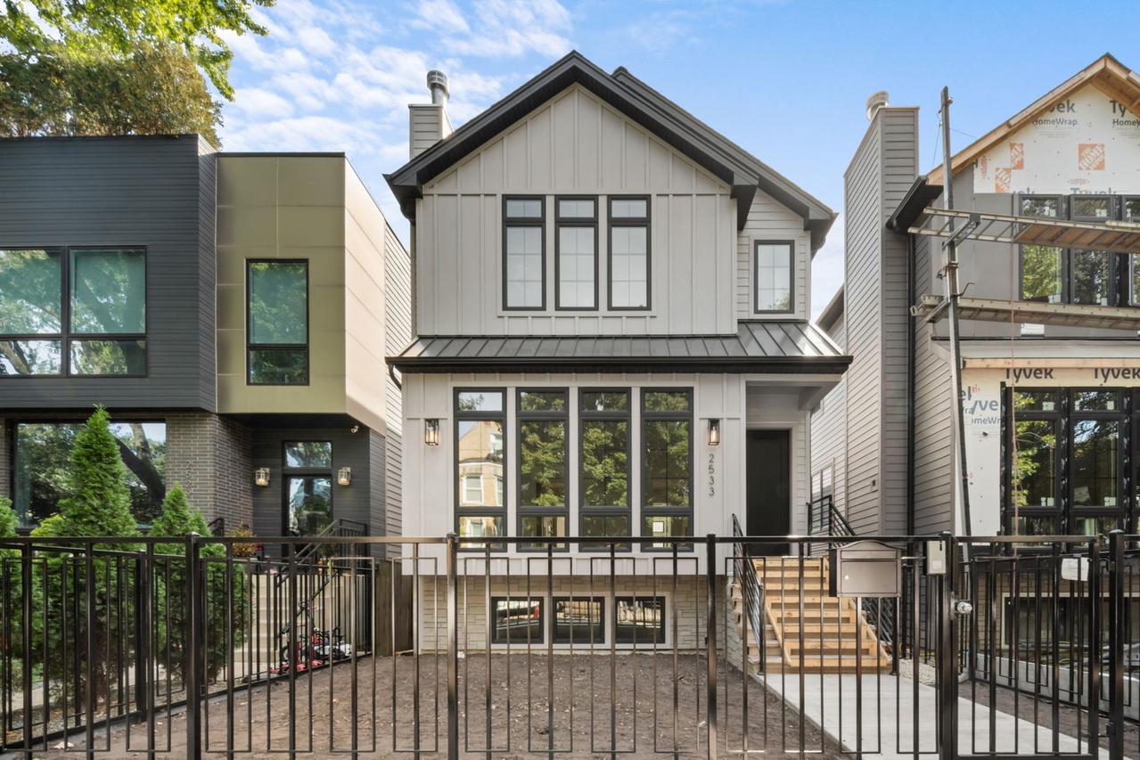 2535 W Belden Ave., Chicago, IL 60647