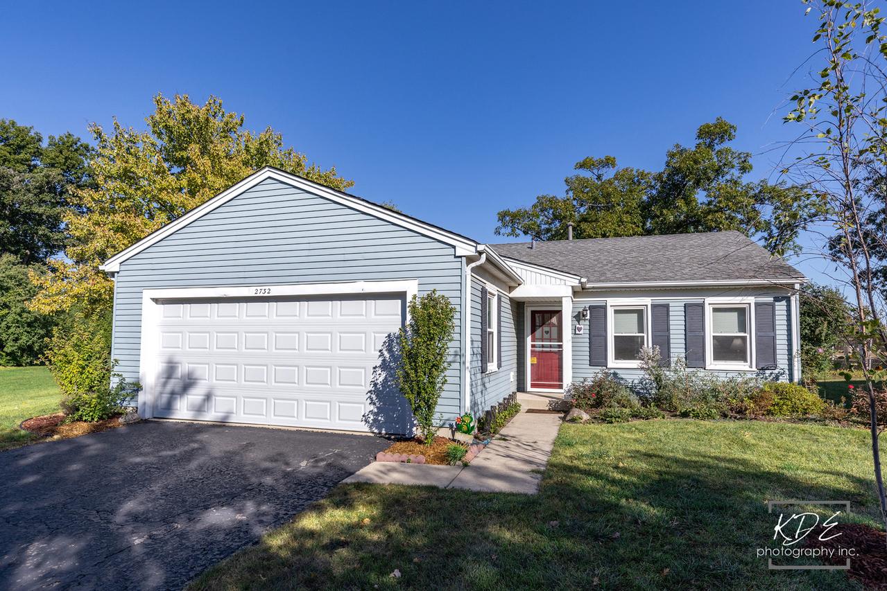 2732 Davos Ave., Woodridge, IL 60517