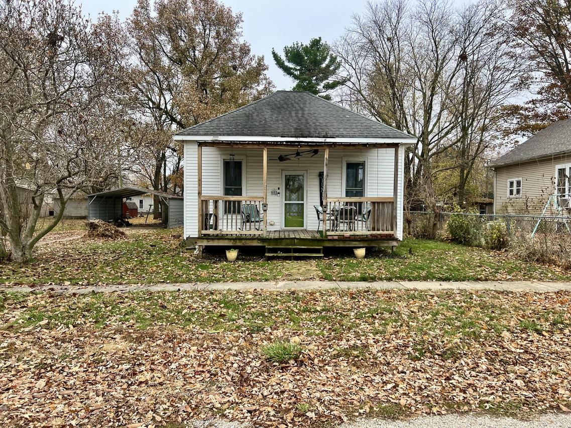 117 W South St., Cerro Gordo, IL 61818