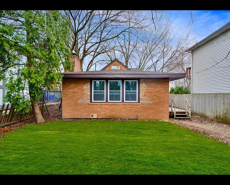 23519 N Field Rd., Lake Zurich, IL 60047