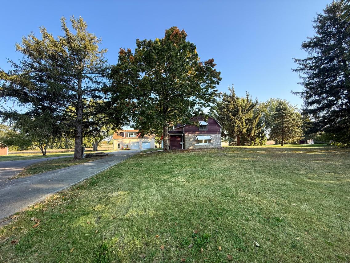 1866 Brickville Rd., Sycamore, IL 60178
