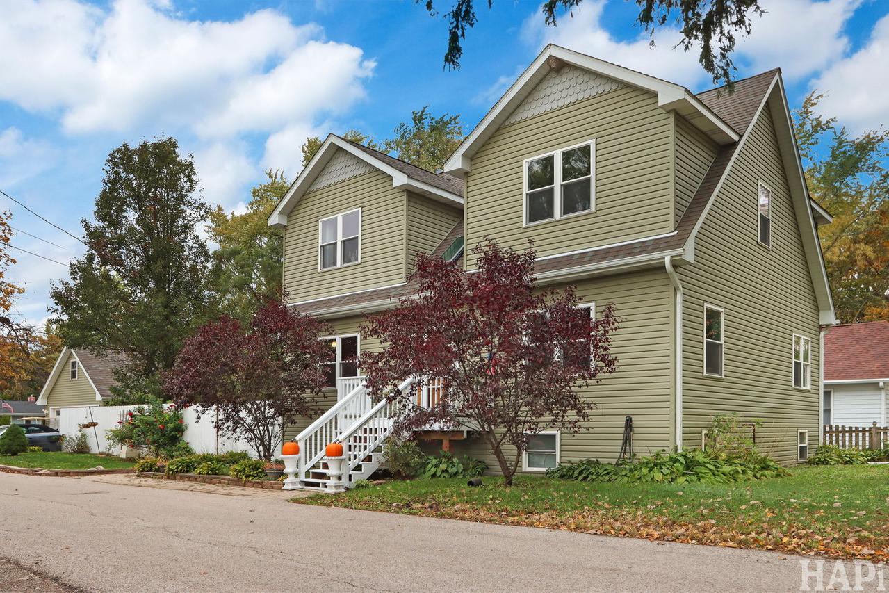 2624 Elm Oak Ln., Mchenry, IL 60051