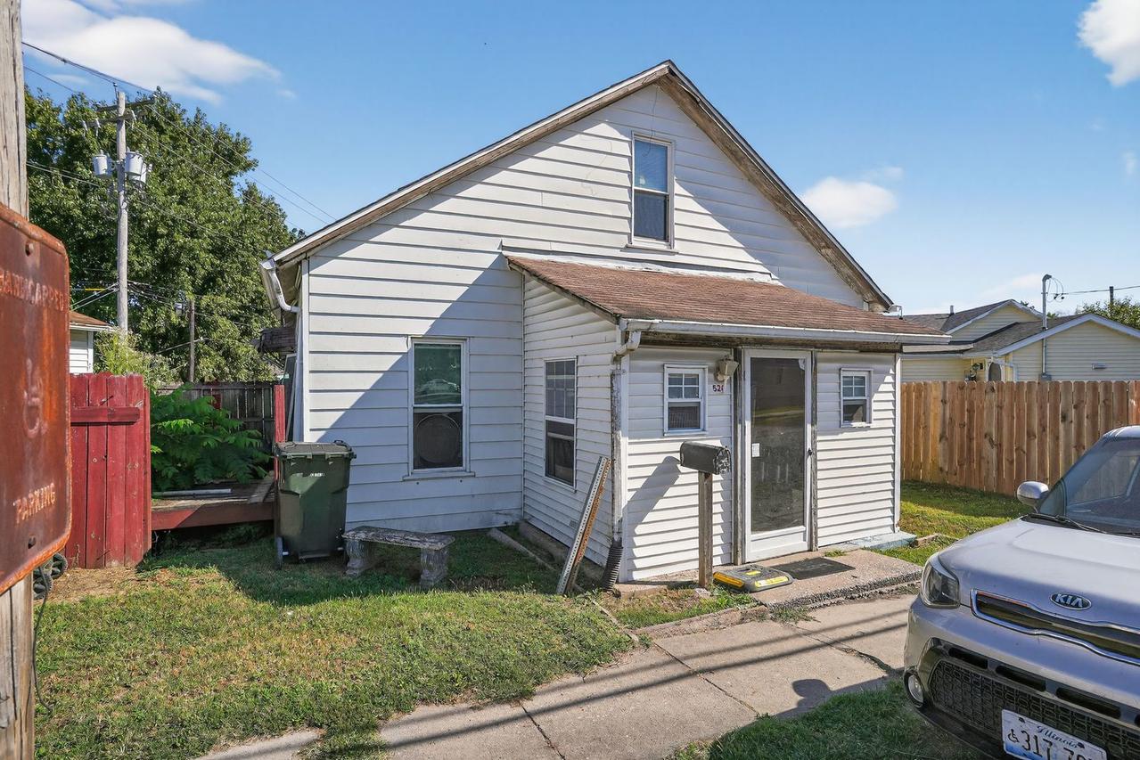 526 Columbia Rd., Dupo, IL 62239