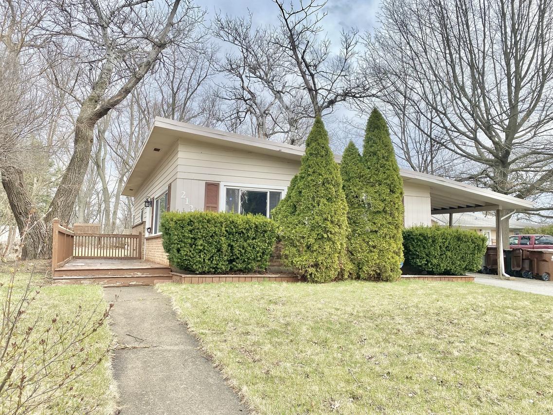 212 Nashua St., Park Forest, IL 60466