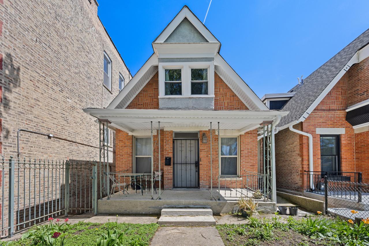 1023 S Claremont St., Chicago, IL 60612