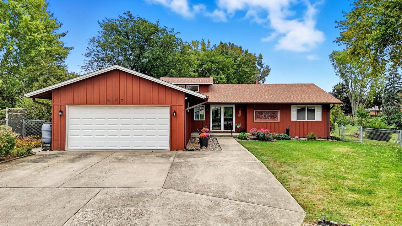690 Westport Dr., Joliet, IL 60431