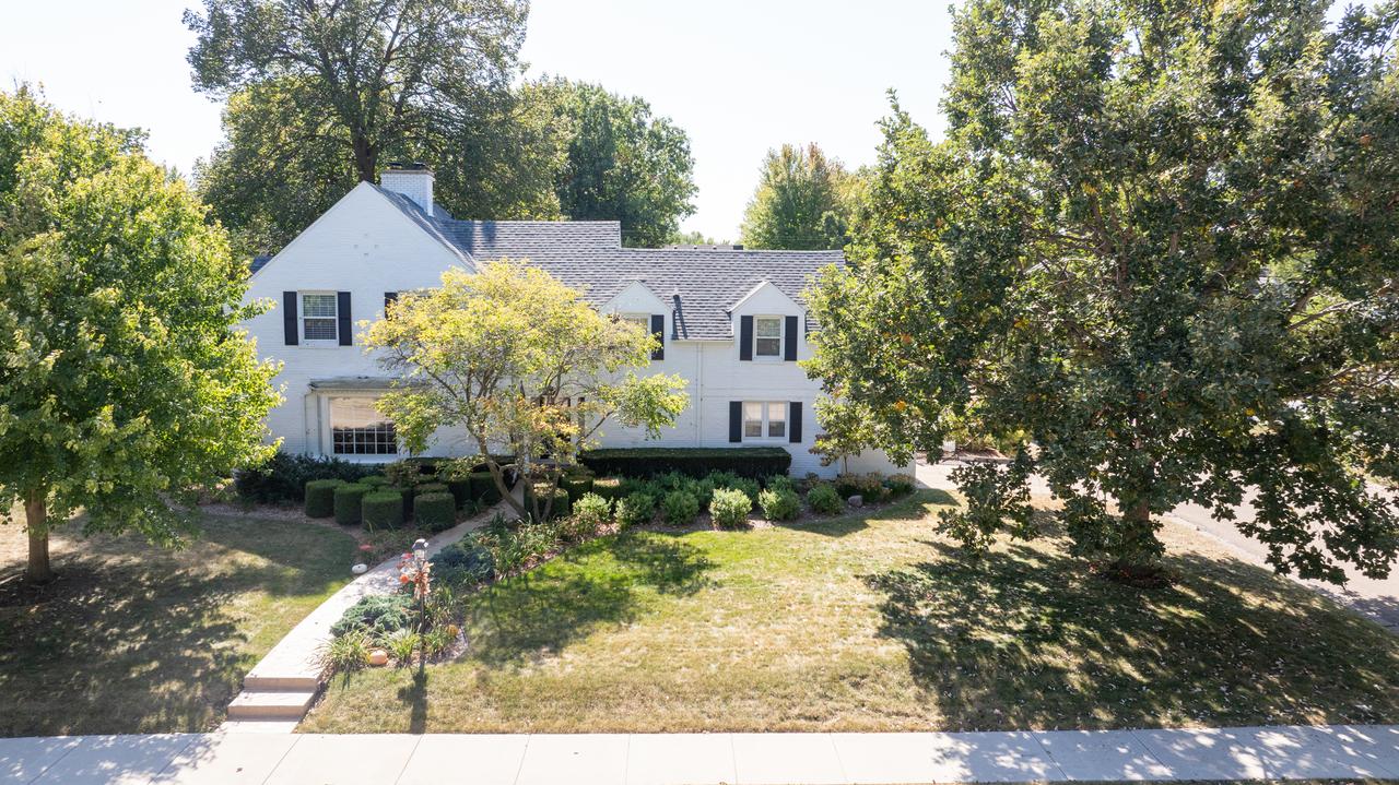 411 W 13th St., Sterling, IL 61081