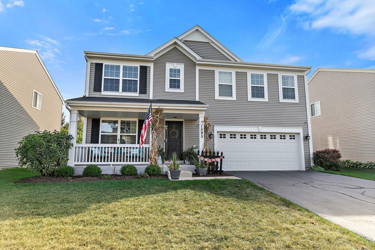 1595 Prospect Cir., Pingree Grove, IL 60140