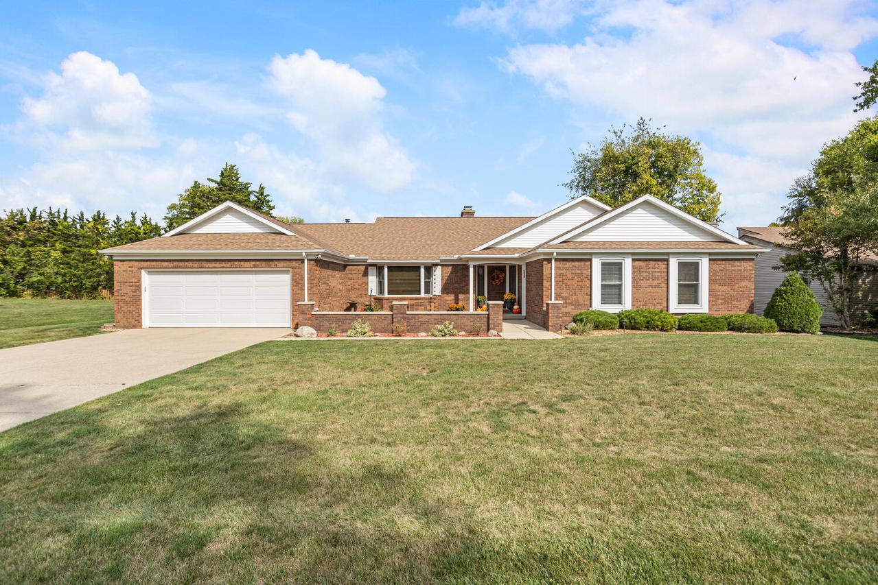 1437 Golf Ter., Danville, IL 61832