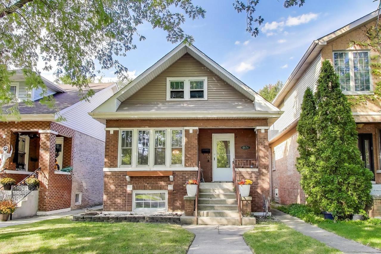 4674 N Leclaire Ave., Chicago, IL 60630