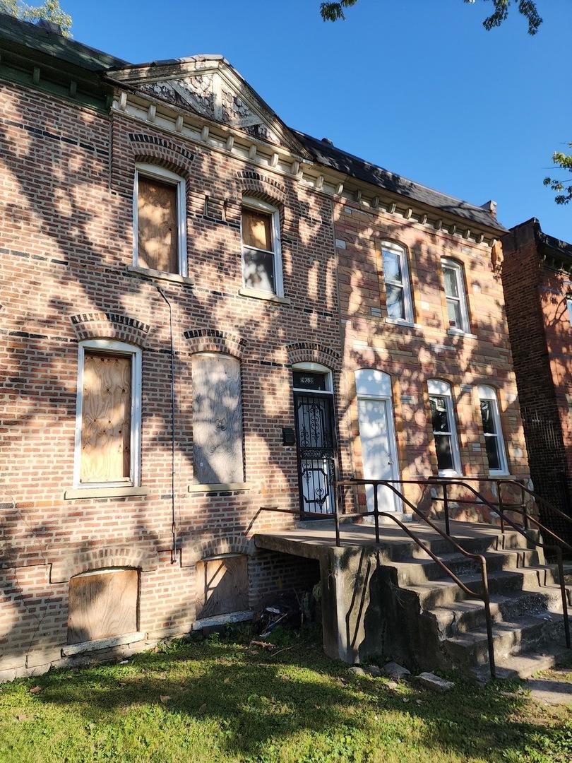10755 S Champlain Ave., Chicago, IL 60628