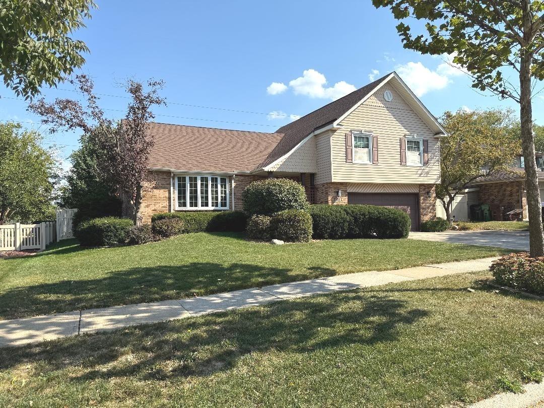 16401 Tanbark Dr., Tinley Park, IL 60477