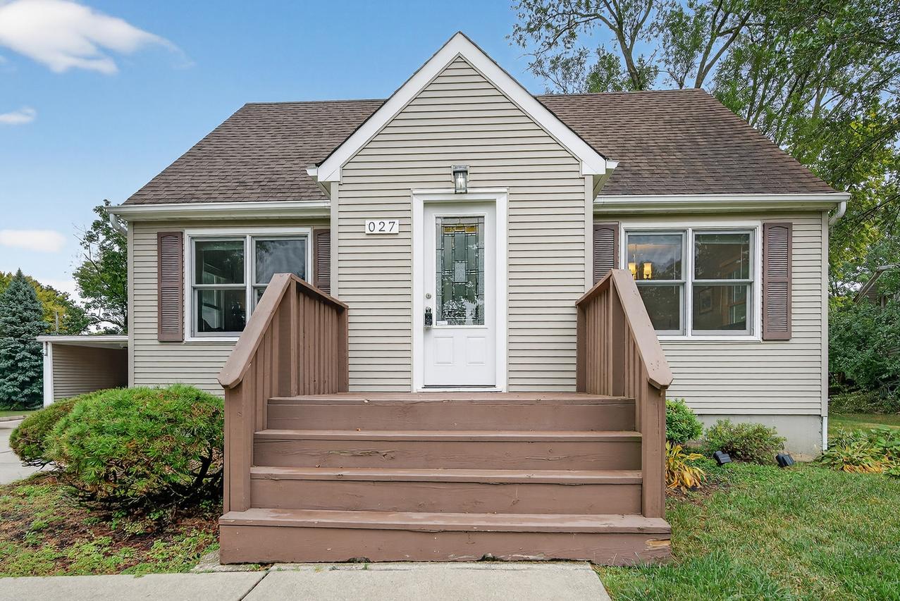 1N027 Ethel St., Wheaton, IL 60187