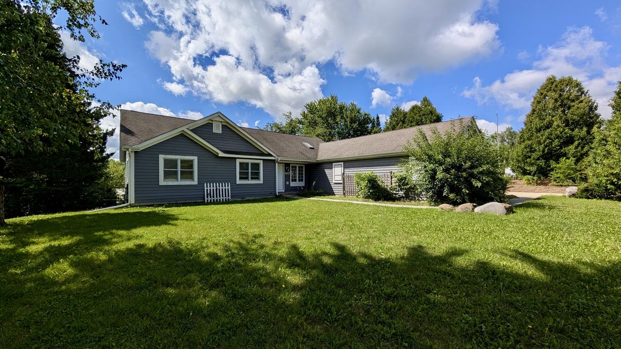 11617 Hawthorne Way, Huntley, IL 60142