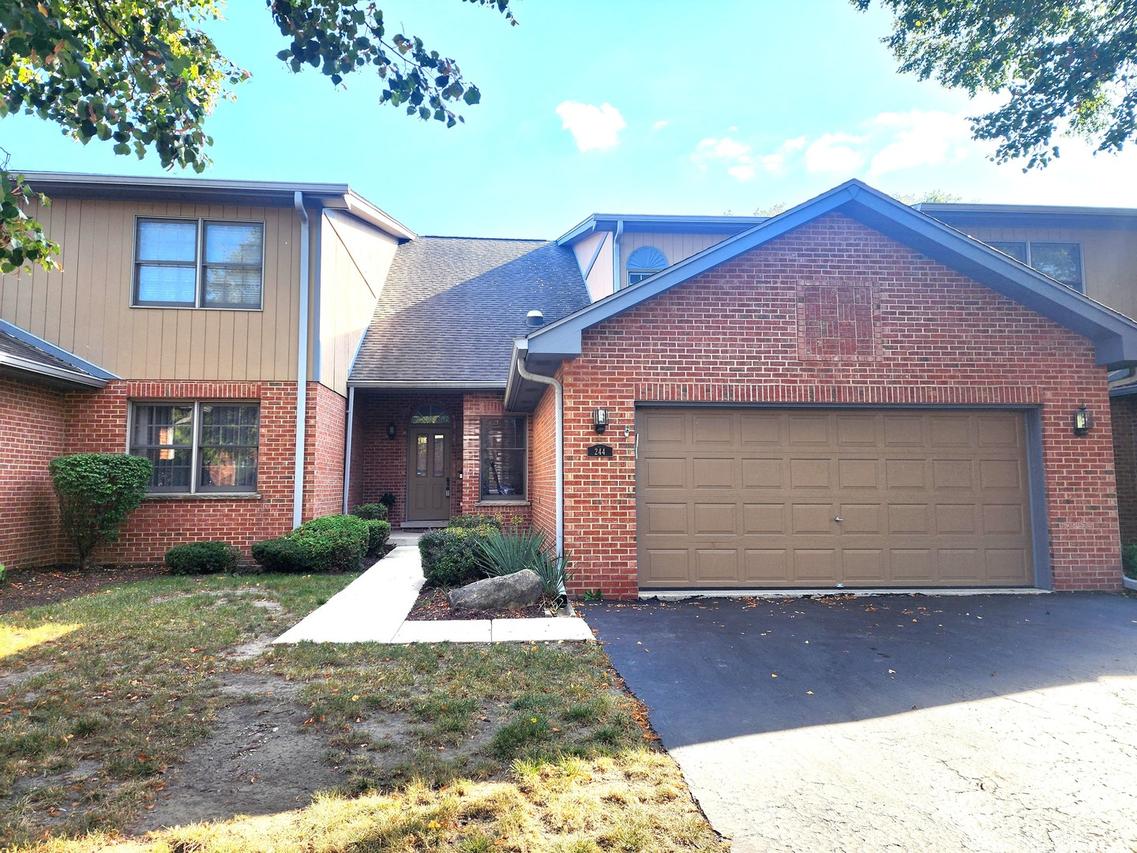 244 Garden Way, Bloomingdale, IL 60108
