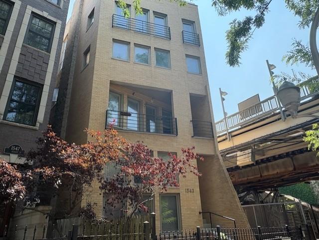1543 N Hudson Ave. #2, Chicago, IL 60610