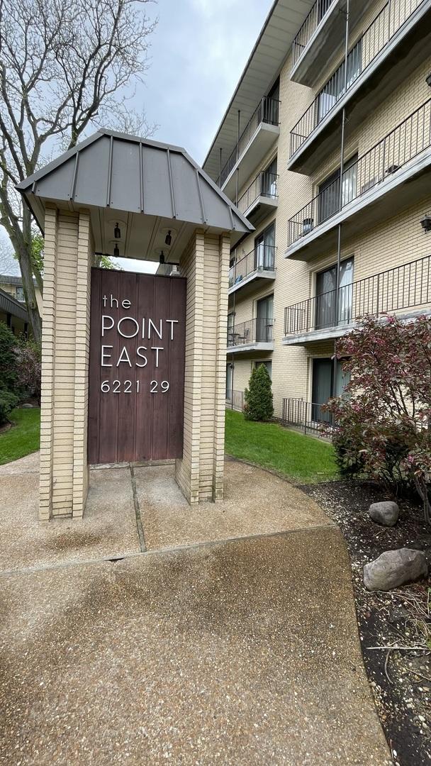 6221 N Niagara Ave. #401, Chicago, IL 60631