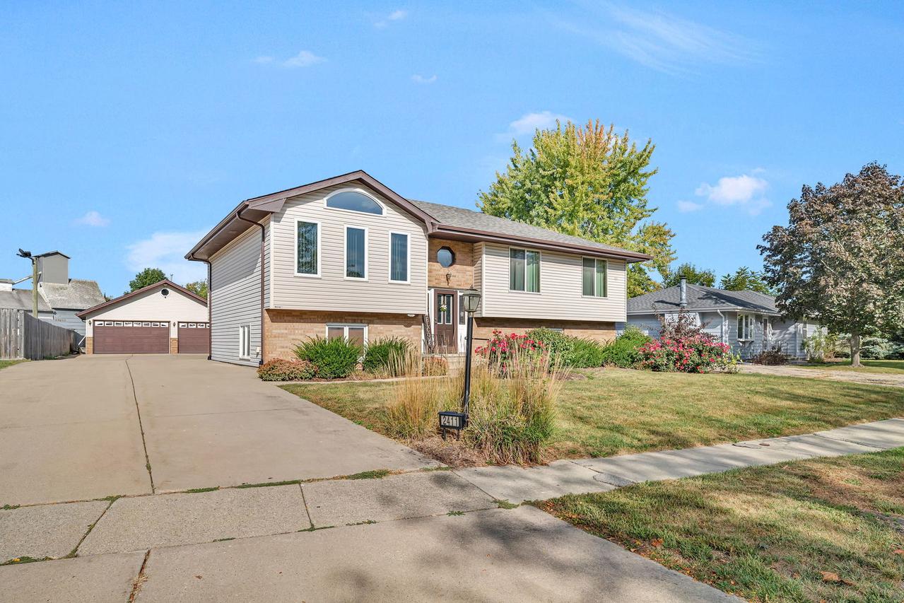 2411 Ruth Fitzgerald Dr., Plainfield, IL 60586